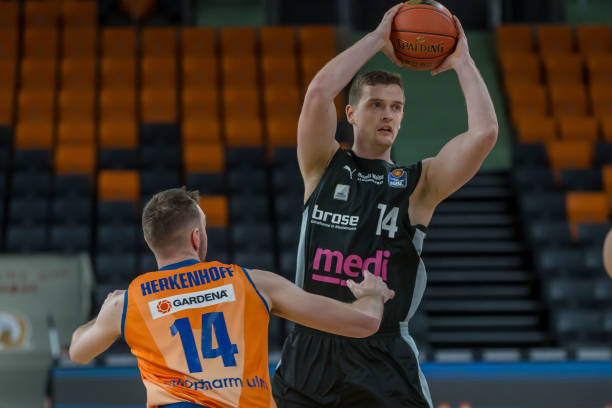 向了公众视 向了公众视